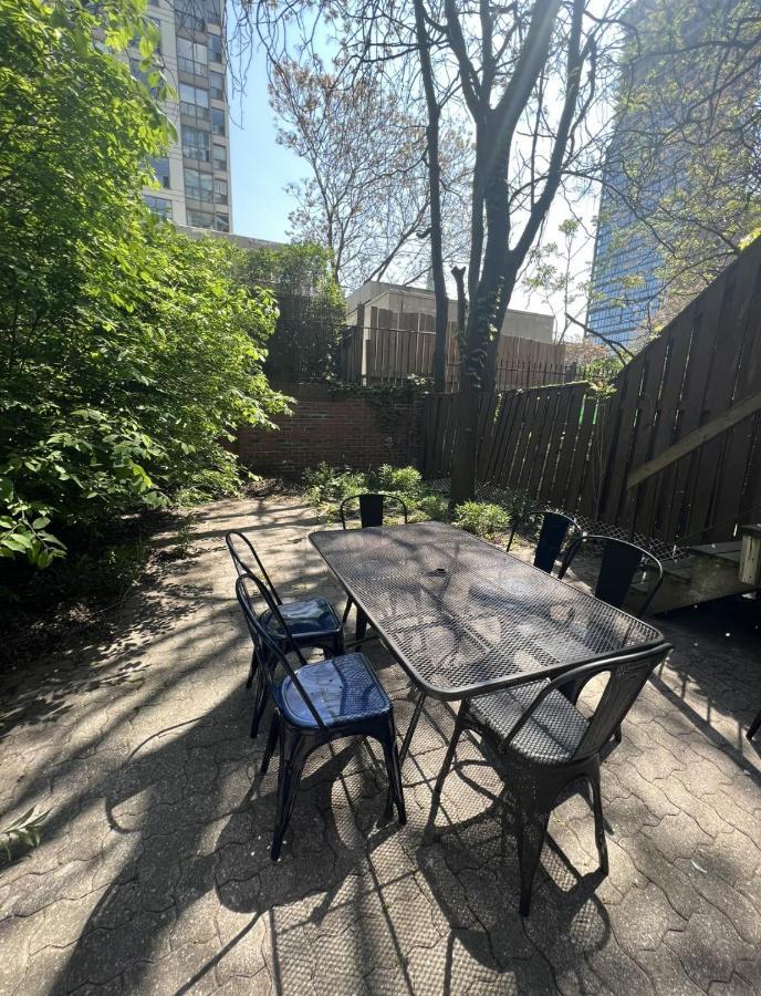 Beautiful Property In Downtown Core Close To Subway Station! Toronto Exterior foto